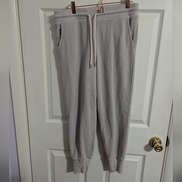 GAP Pants - Gap Womens Petite Small Sweats Light Gray Waffle Joggers Sweatpants Pockets